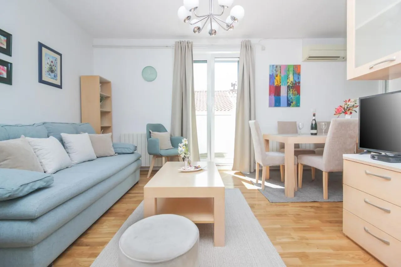 Apartment Castello-Old Town Zadar Croacia